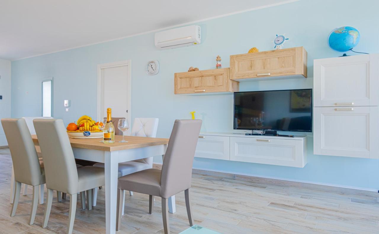 Jipirin - Private Jacuzzi Villas Кастриньяно-дель-Капо Экстерьер фото